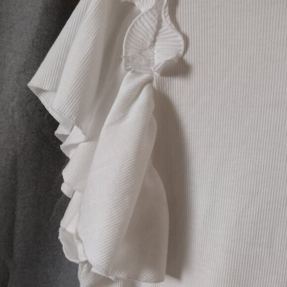 Kiss & Fly White Ruffle Sleeve Ribbed Top Size 1X Flutter Sleeve Blouse - Picture 7 of 8